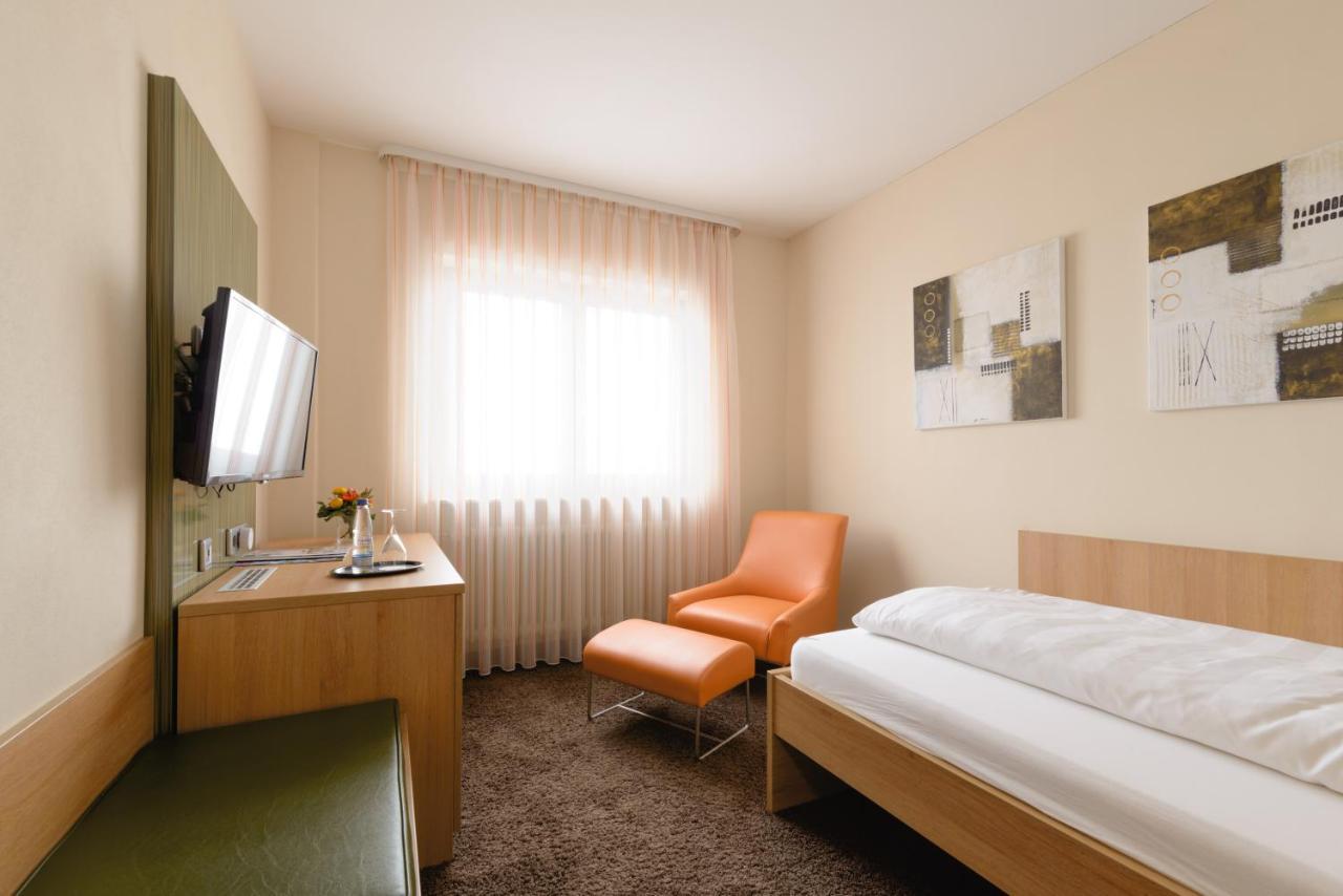 Marschalkenzimmern Danner'S Hotel Loewen מראה חיצוני תמונה
