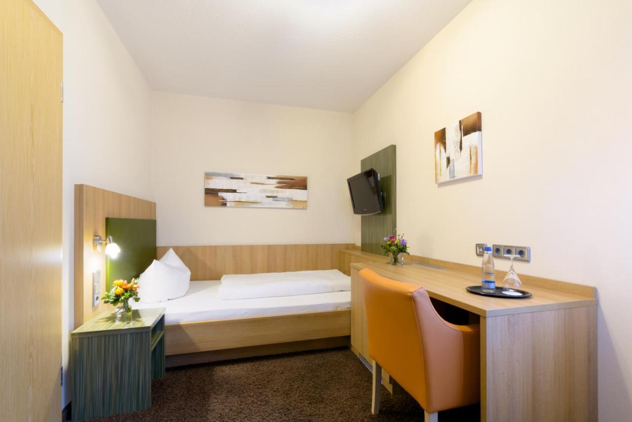 Marschalkenzimmern Danner'S Hotel Loewen מראה חיצוני תמונה