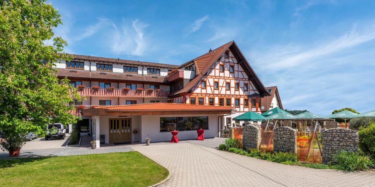 Marschalkenzimmern Danner'S Hotel Loewen מראה חיצוני תמונה