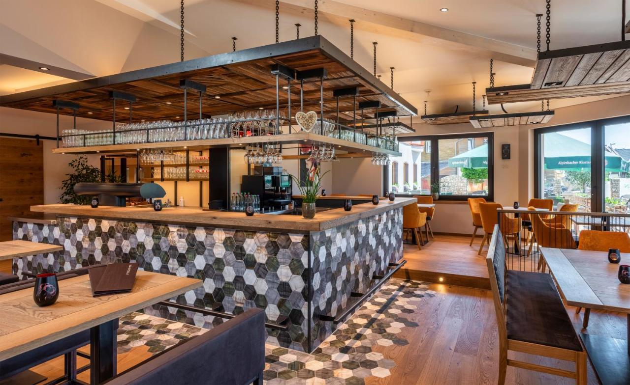 Marschalkenzimmern Danner'S Hotel Loewen מראה חיצוני תמונה