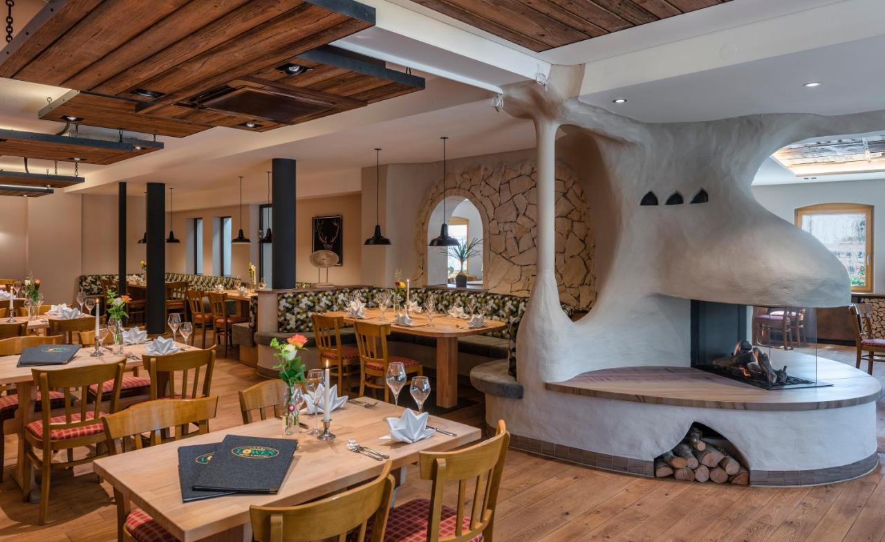 Marschalkenzimmern Danner'S Hotel Loewen מראה חיצוני תמונה