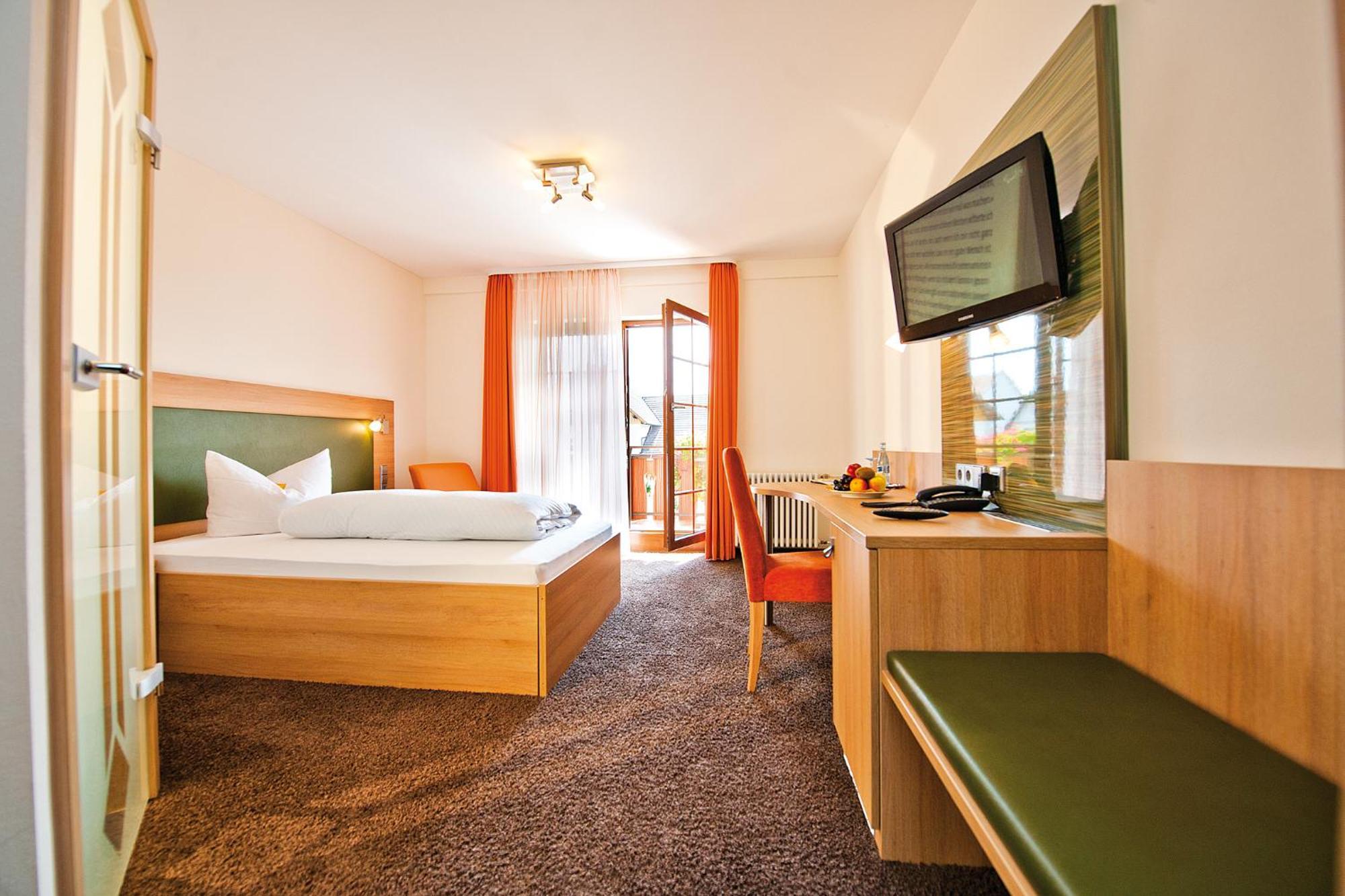 Marschalkenzimmern Danner'S Hotel Loewen מראה חיצוני תמונה